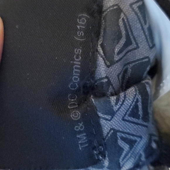 🦇 Converse X DC Comics BATMAN Chuck Taylor Hi Top Shoes - Picture 13 of 16